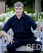 Фото преподавателя по музыке - Костюшко Алексей