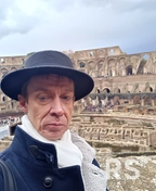 Фото преподавателя по английскому языку - Петровский Виталий