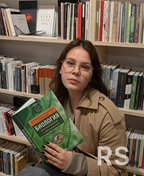 Фото преподавателя по биологии - Янушкевич Дарья