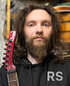 Фото преподавателя по музыке - Шкуратов Павел